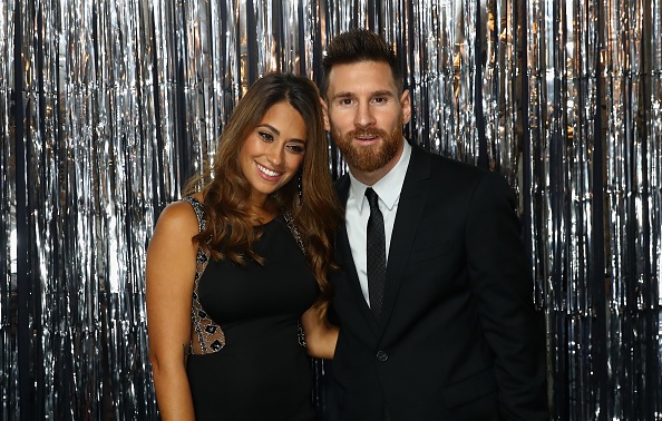 Nhung la phieu ky la tai giai The Best 2017 anh 2