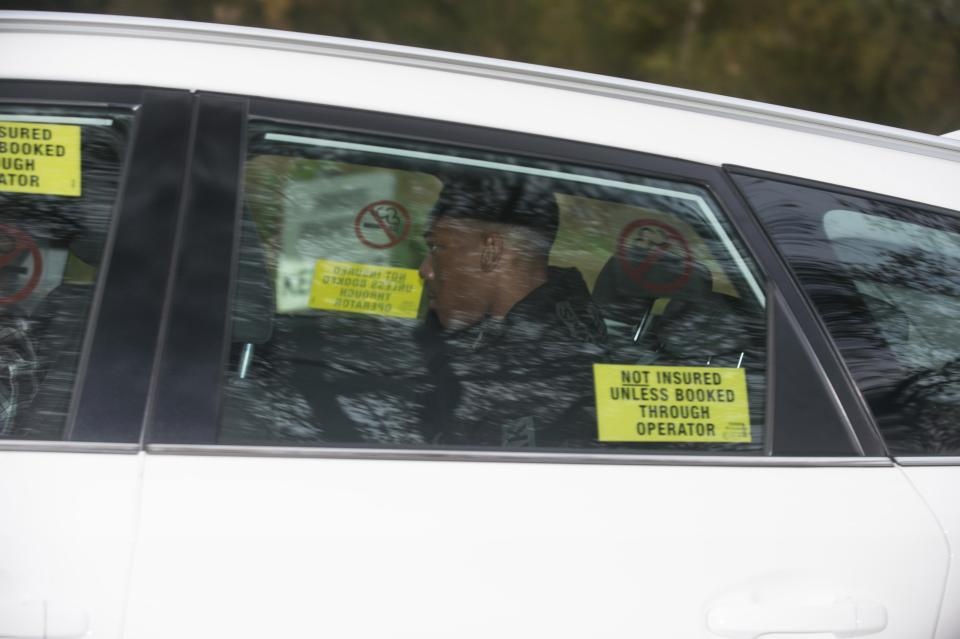 Pogba gây ấn tượng trong ngày trở lại MU ảnh 4 Pogba gay an tuong trong ngay tro lai MU anh 4