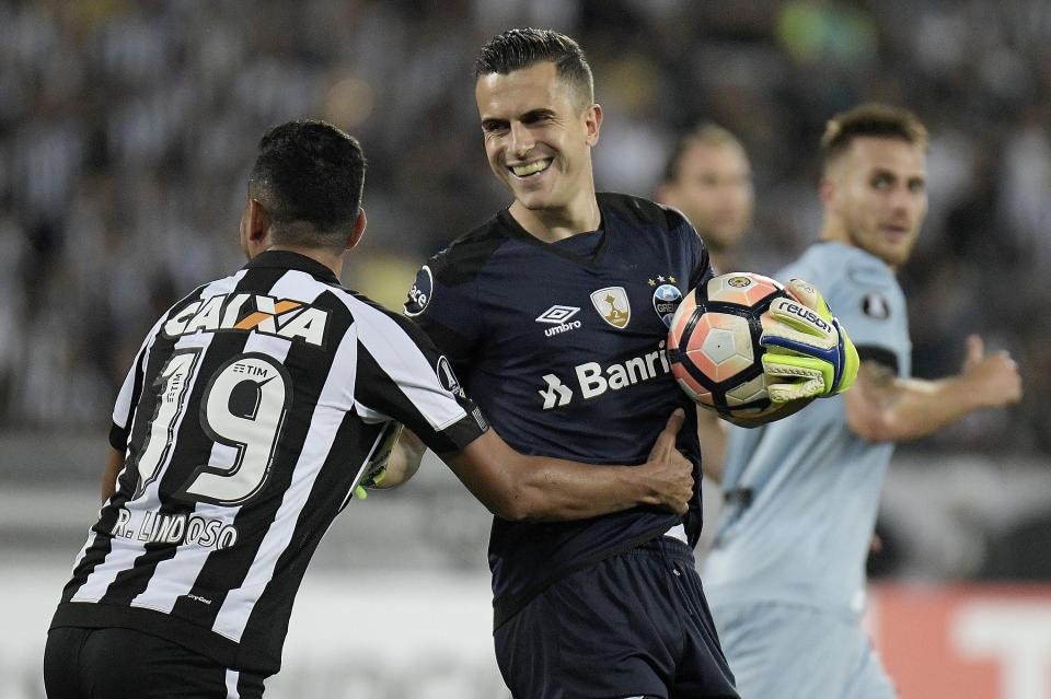 pha cứu thua không tưởng tại Copa Libertadores ảnh 1 pha cuu thua khong tuong tai Copa Libertadores anh 1
