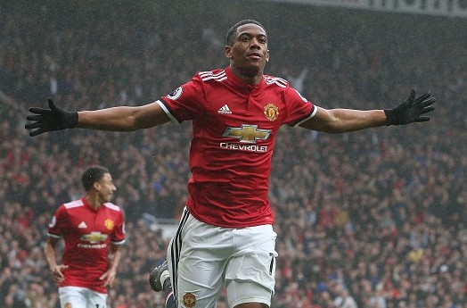 Martial toa sang giup MU danh bai Tottenham tren san nha hinh anh