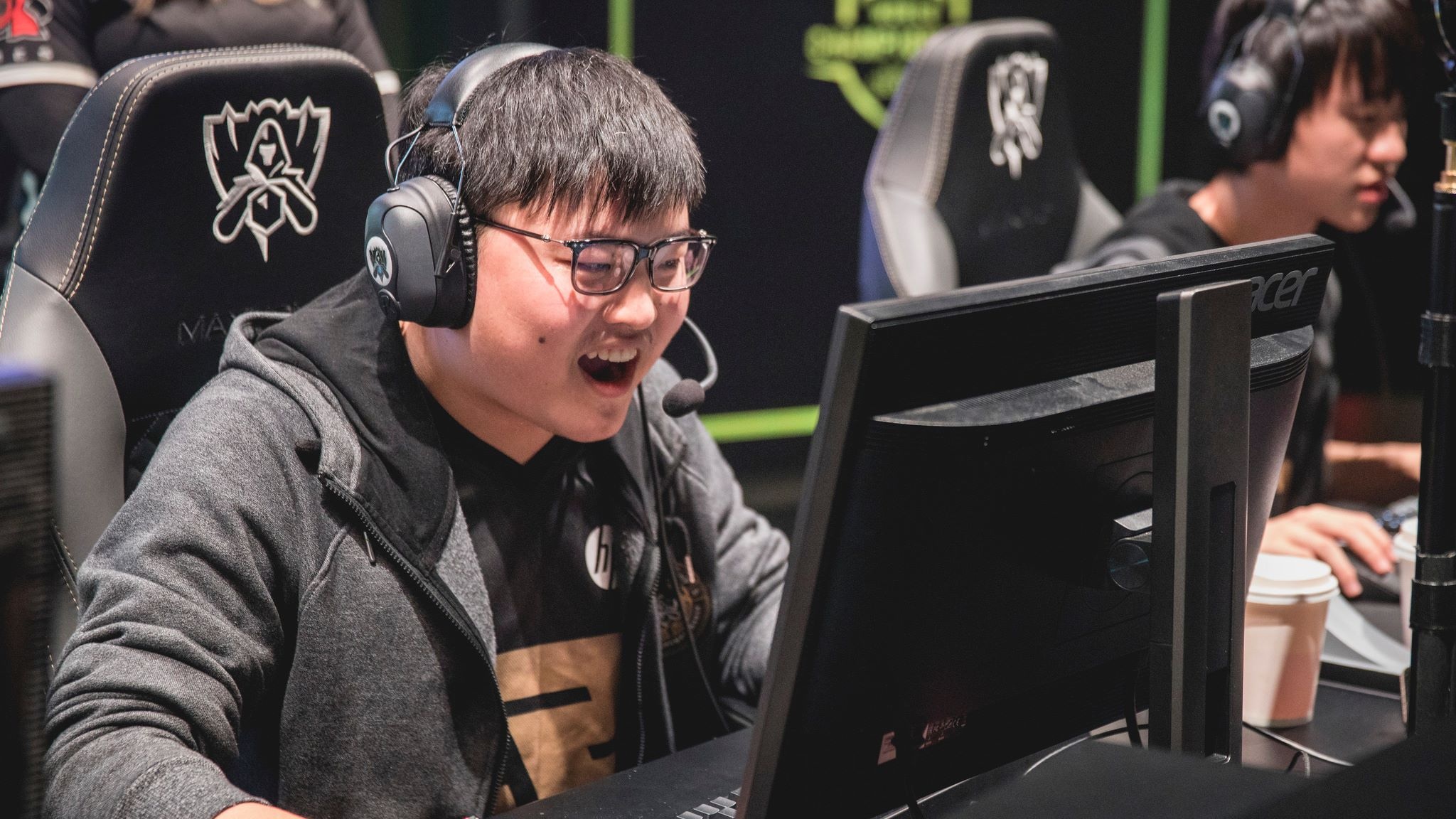 SKT ngược dòng hạ đội Trung Quốc ảnh 1 SKT nguoc dong ha doi Trung Quoc anh 1