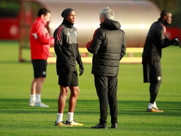 MU vs Benfica ảnh 7 MU vs Benfica anh 7