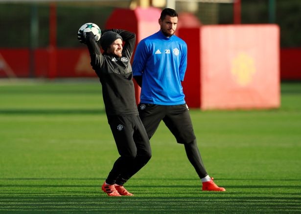 MU vs Benfica ảnh 8 MU vs Benfica anh 8