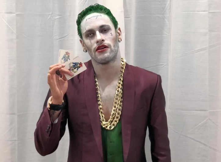 Neymar hoa trang thanh ac nhan Joker mung Halloween hinh anh