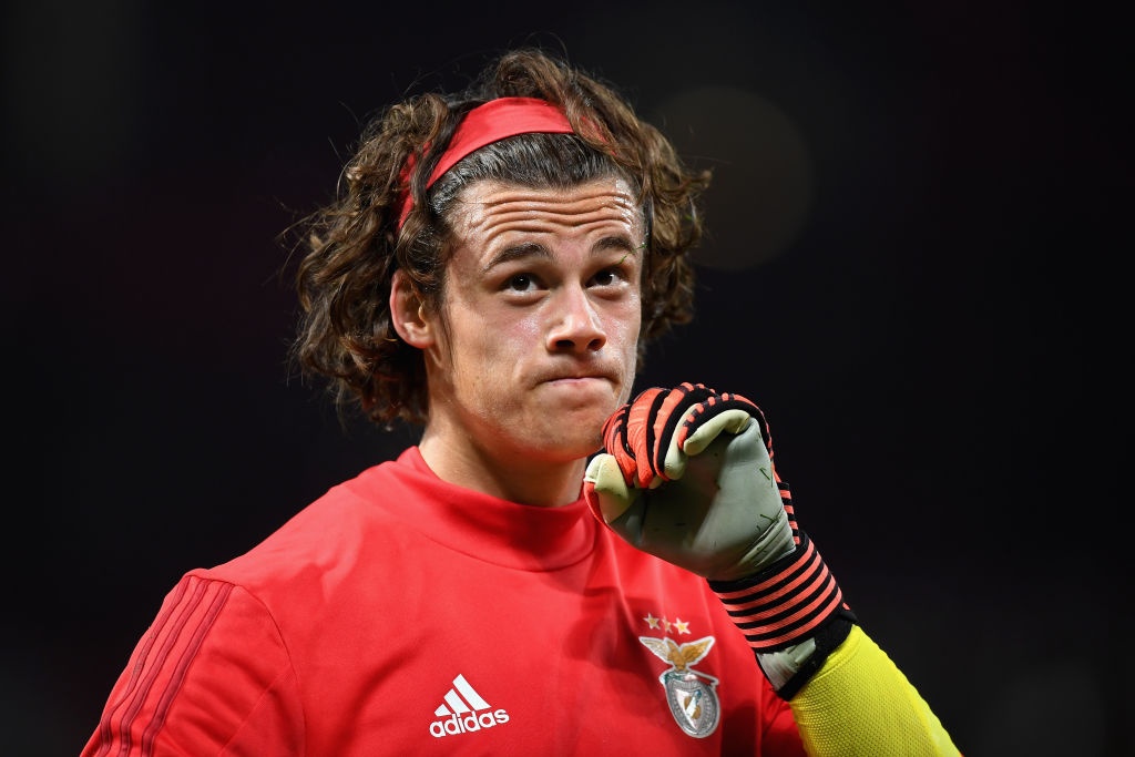 thu mon Benfica cung luc lap 2 ky luc anh 9