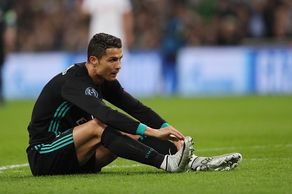 Ronaldo cui dau trong tran thua lich su cua anh 3