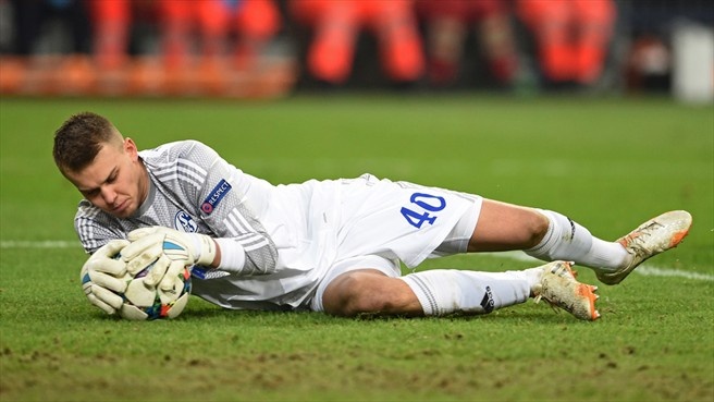 10 thủ môn trẻ nhất ra sân tại Champions League ảnh 2 10 thu mon tre nhat ra san tai Champions League anh 2