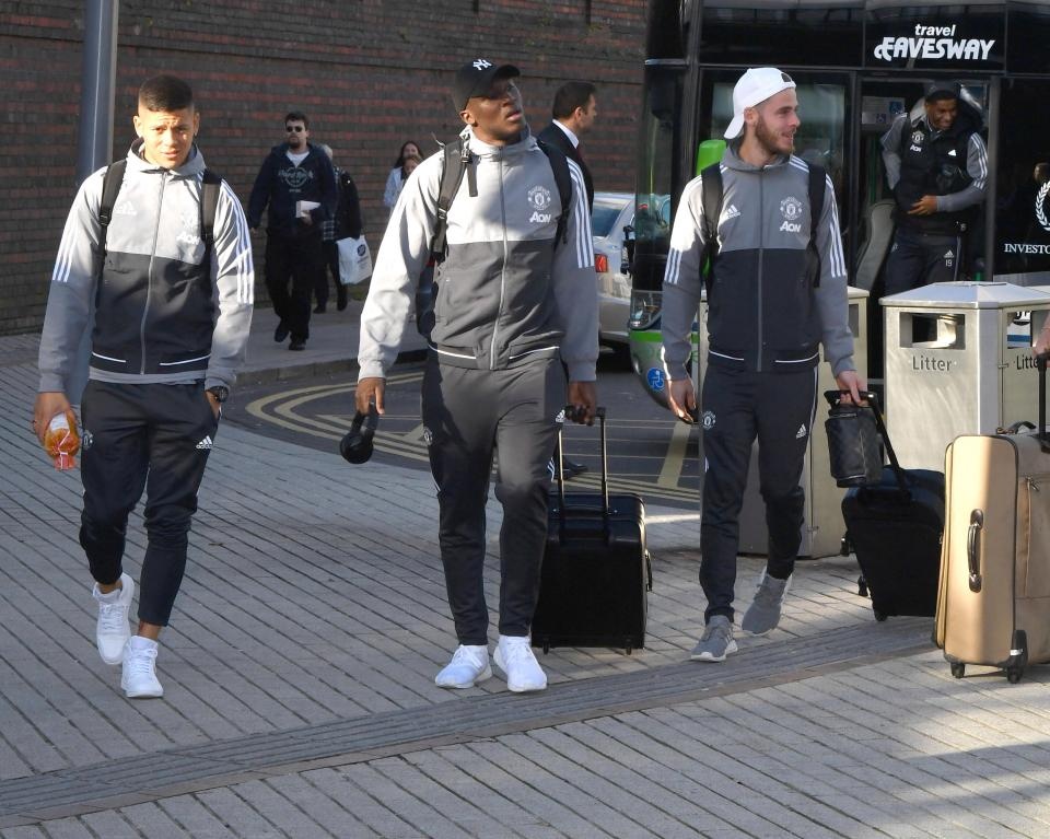 MU don 1 tin buon,  2 tin vui anh 4