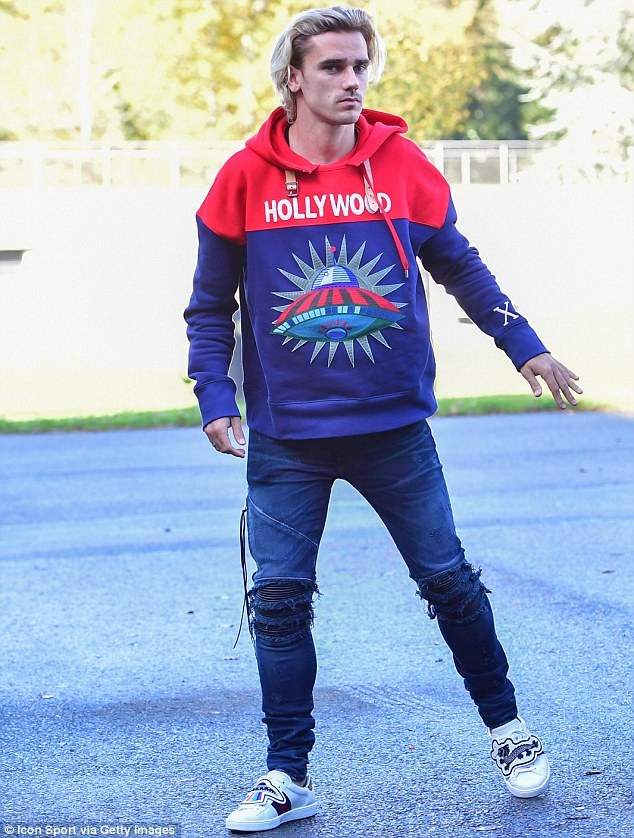 Sao MU tất bật trở lại hội quân ảnh 2 Sao MU tat bat tro lai hoi quan anh 2