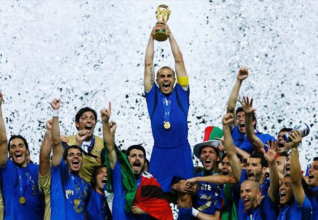Doi hinh Italy vo dich World Cup 2006 gio ra sao? hinh anh