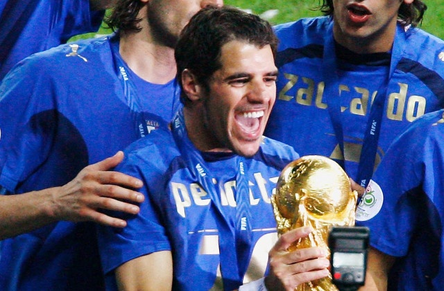 Doi hinh Italy vo dich World Cup 2006 gio ra sao? anh 17