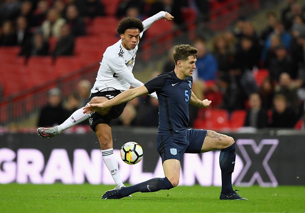 Tru cot MU dinh chan thuong anh 3