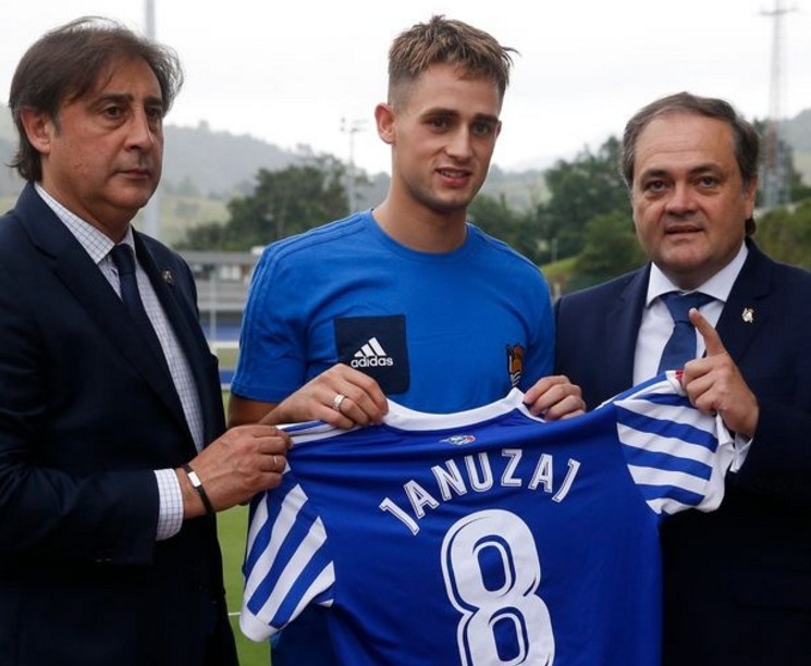 15 cau thu chia tay Old Trafford trong he 2017 anh 2