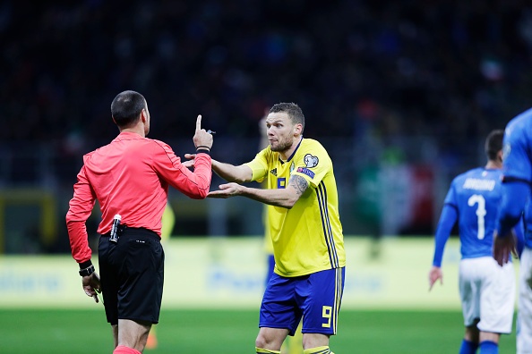 Italy Duoc bo qua 2 qua penalty anh 5