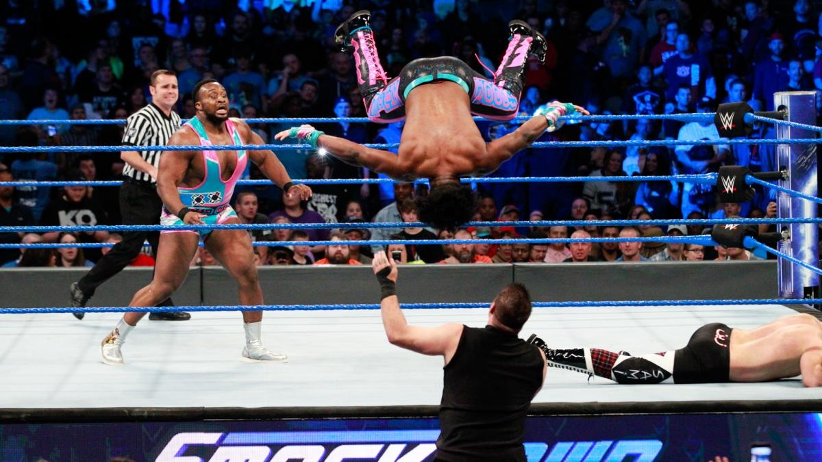 Sieu sao WWE hon chien anh 1