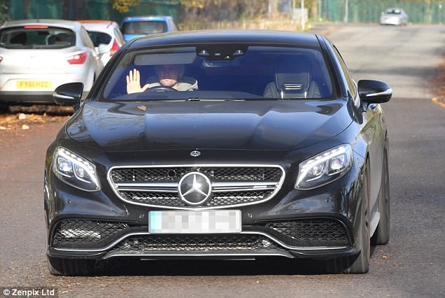 Ibrahimovic, Pogba có thể trở lại cuối tuần này ảnh 3 Ibrahimovic, Pogba co the tro lai cuoi tuan nay anh 3