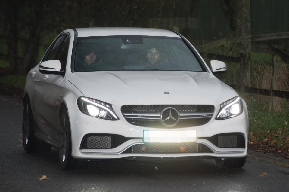 Ibrahimovic, Pogba có thể trở lại cuối tuần này ảnh 5 Ibrahimovic, Pogba co the tro lai cuoi tuan nay anh 5