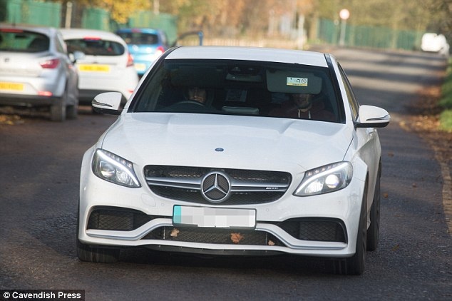 Ibrahimovic, Pogba có thể trở lại cuối tuần này ảnh 4 Ibrahimovic, Pogba co the tro lai cuoi tuan nay anh 4