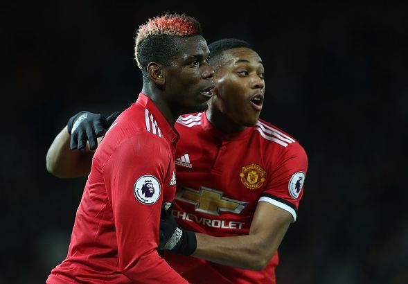 Pogba toa sang giup Man Utd de bep Newcastle hinh anh