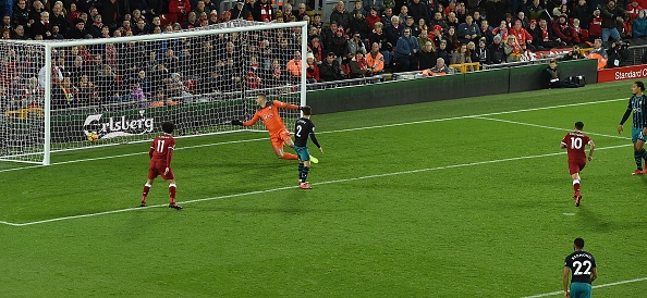 Salah thang hoa,  Liverpool ap sat top 4 anh 7