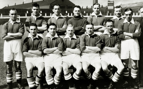 Ky luc tran thua cua MU tu 88 nam truoc bi pha vo anh 8