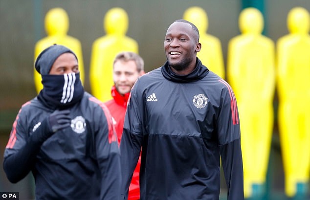 MU tập luyện chuẩn bị cho trận gặp Basel ảnh 9 MU tap luyen chuan bi cho tran gap Basel anh 9