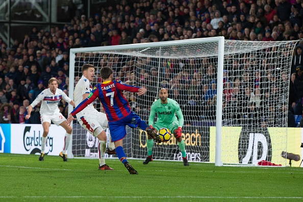 Crystal Palace trở về từ cõi chết ảnh 9 Crystal Palace tro ve tu coi chet anh 9