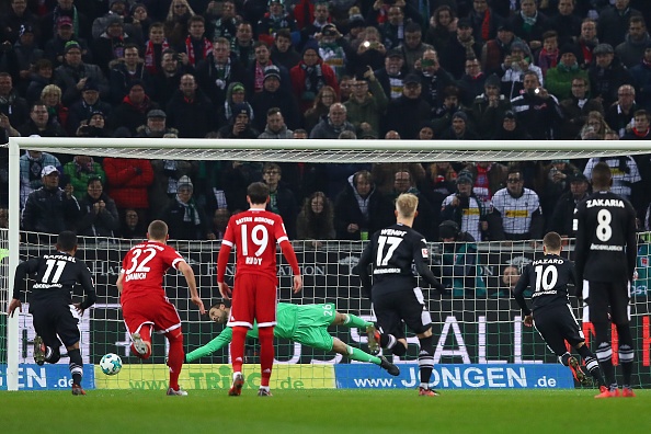 Bayern nhan that bai dau tien anh 4