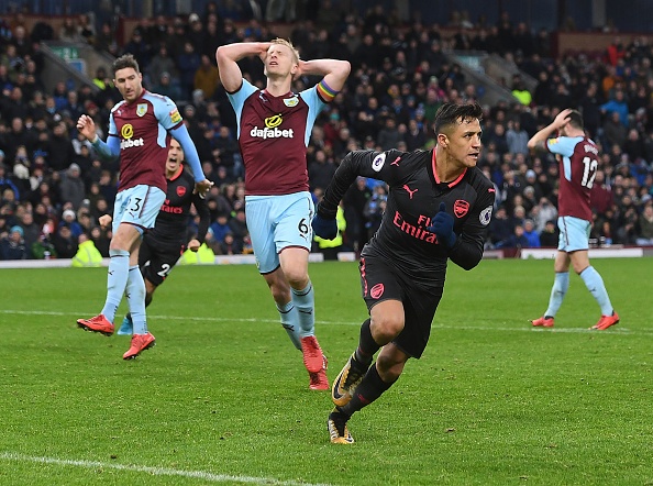 Man City cung luc lap 2 ky luc anh 4