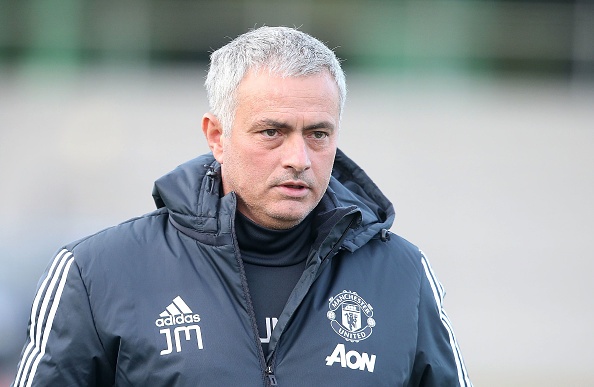 Mkhitaryan lai bi gat khoi doi hinh Man Utd anh 6