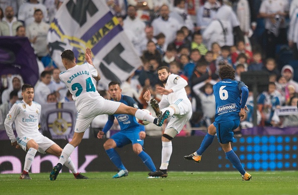 Real bị đội hạng 3 cầm hòa 2-2  ảnh 4 Real bi doi hang 3 cam hoa 2-2 anh 4
