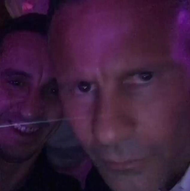 Giggs, Beckham rạng rỡ ăn tối cùng tỷ phú Singapor ảnh 5 Giggs, Beckham rang ro an toi cung ty phu Singapor anh 5