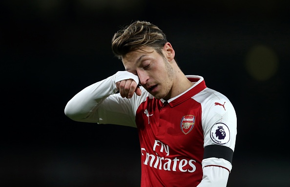 Oezil chúc mừng MU thắng trận ảnh 5 Oezil chuc mung MU thang tran anh 5