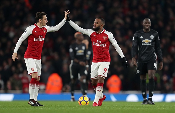 Oezil chúc mừng MU thắng trận ảnh 7 Oezil chuc mung MU thang tran anh 7