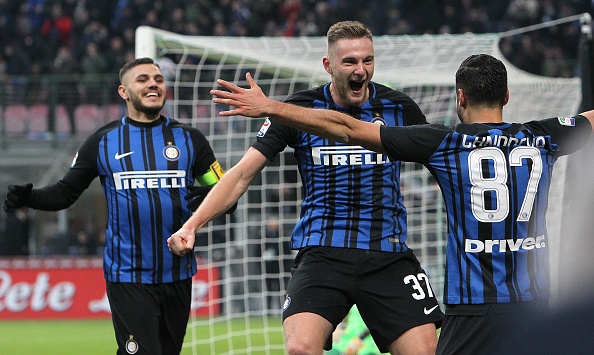 Inter lên ngôi đầu Serie A ảnh 7 Inter len ngoi dau Serie A anh 7