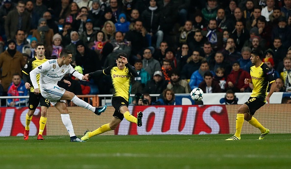 Ronaldo lap 2 ky luc trong tran thang Dortmun anh 4