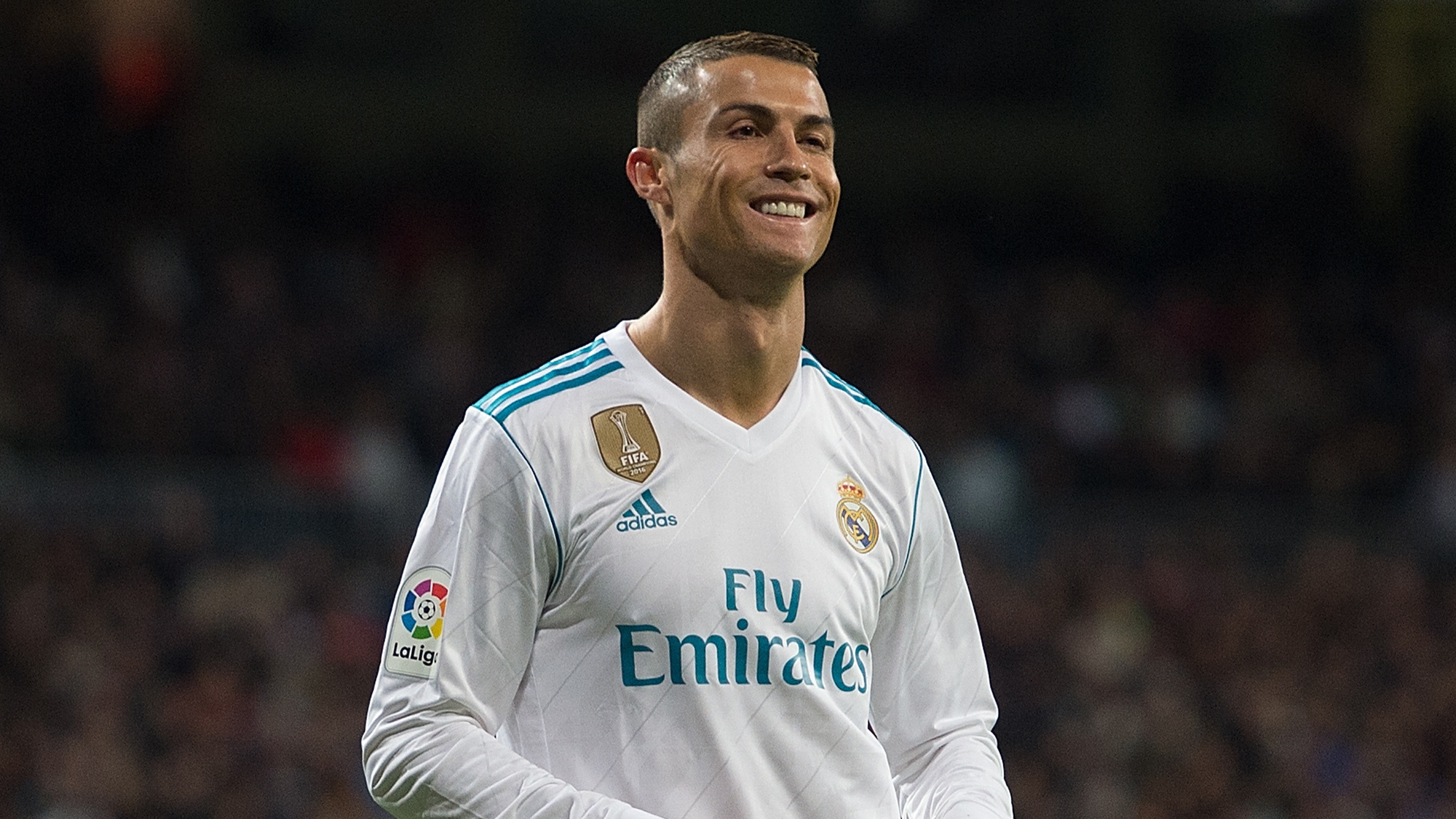 Ronaldo loại Messi khỏi đội hình hay nhất C1 ảnh 8 Ronaldo loai Messi khoi doi hinh hay nhat C1 anh 8