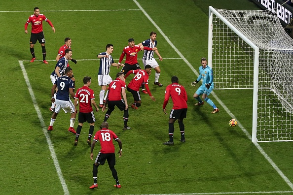 Ac mong gan khoeo lai lam Man Utd lo sot vo anh 7