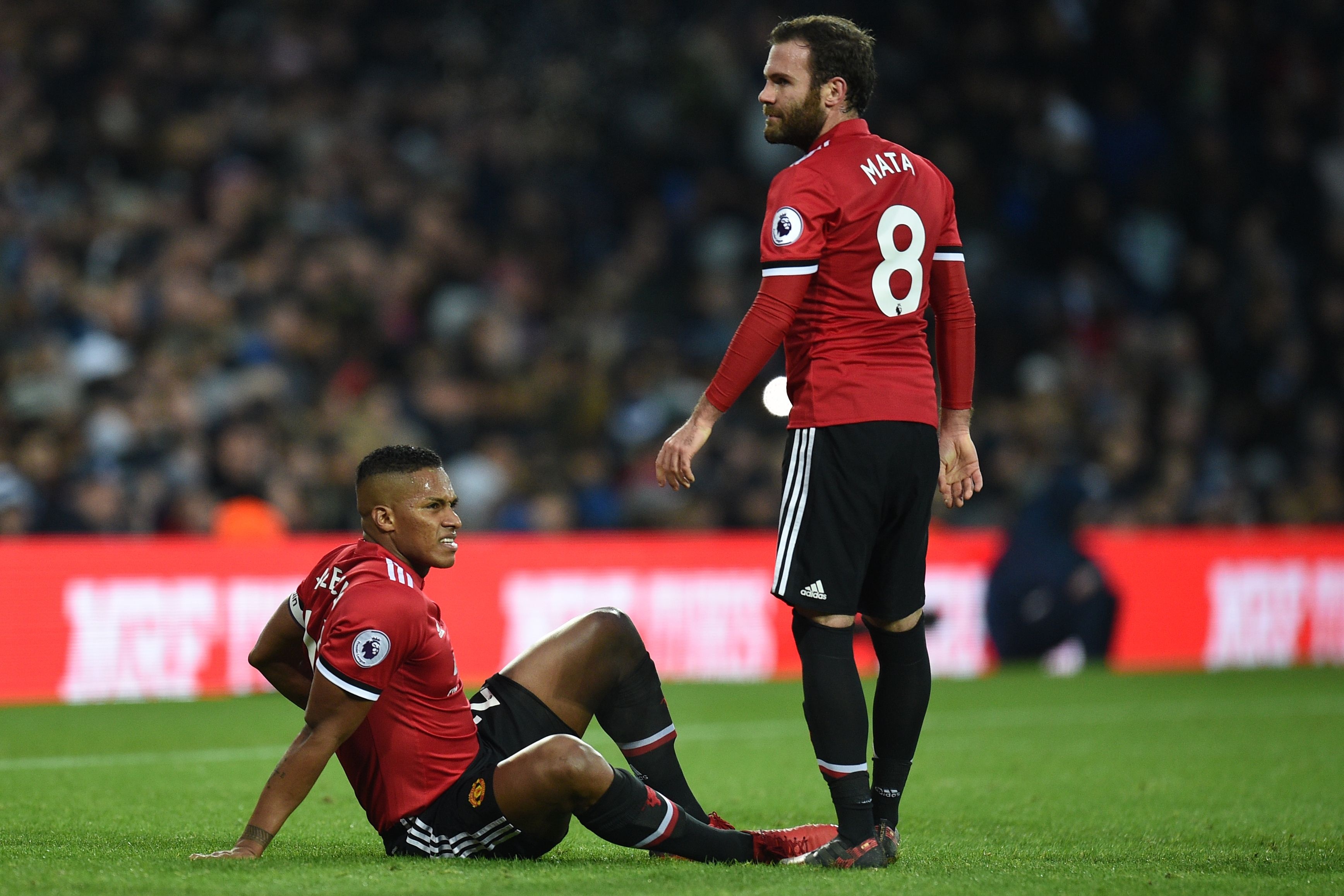 Ac mong gan khoeo lai lam Man Utd lo sot vo anh 1