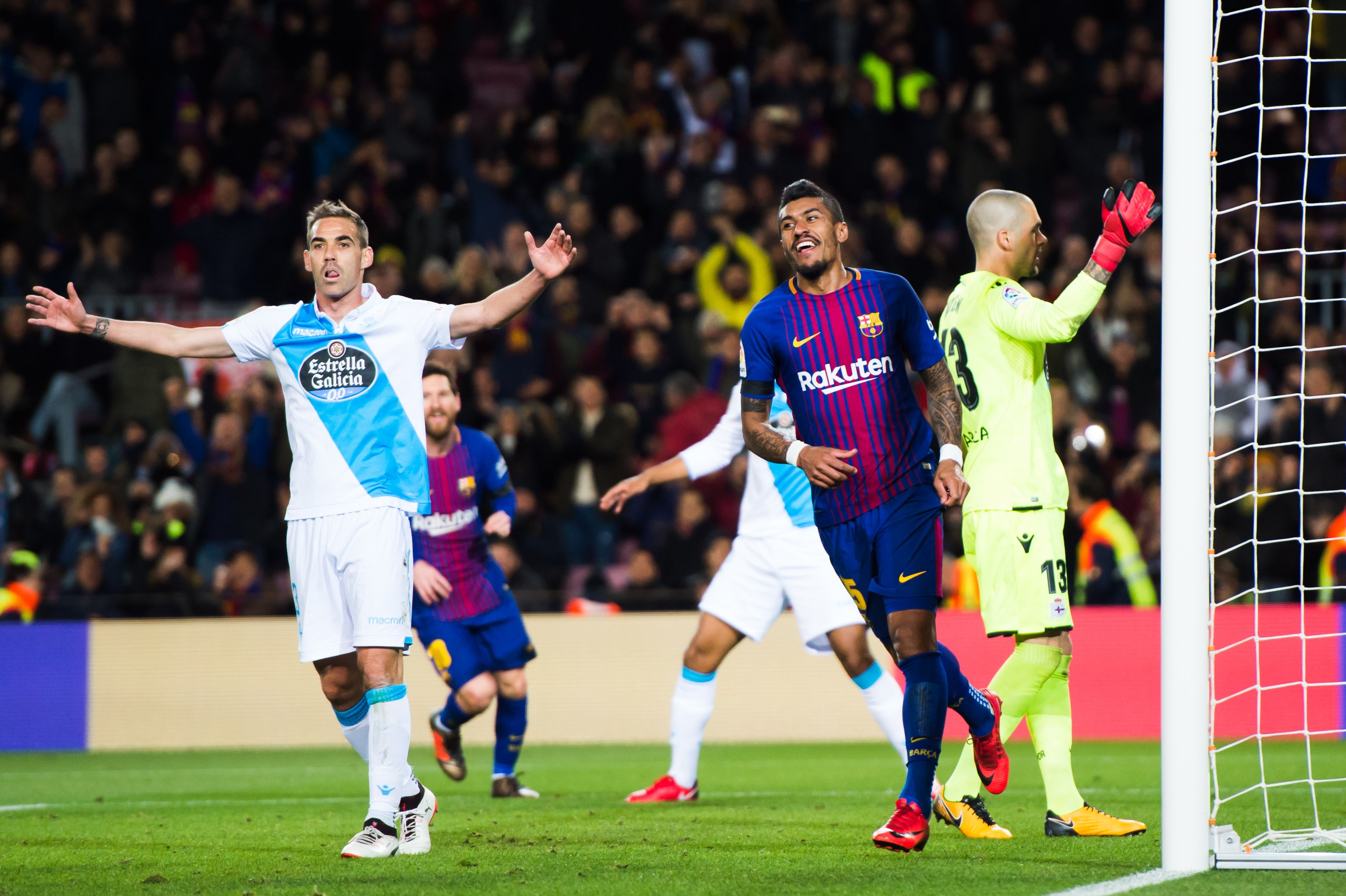 Messi lập hat-trick sút trúng khung gỗ ảnh 5 Messi lap hat-trick sut trung khung go anh 5