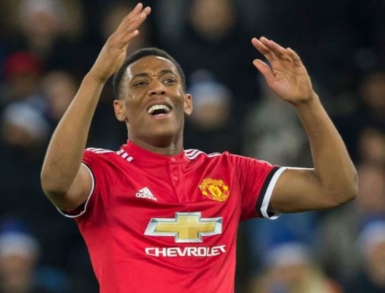 Mata lap cu dup, MU van mat diem o phut bu gio hinh anh