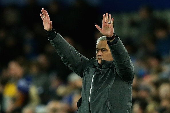 Mourinho he lo ke hoach chuyen nhuong sau tran thang Everton hinh anh
