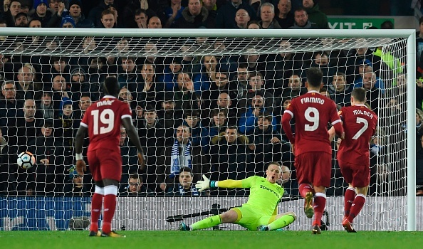 Hau ve dat nhat the gioi ghi ban o tran ra mat anh 3