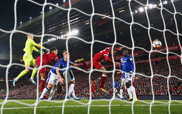 Hau ve dat nhat the gioi ghi ban o tran ra mat anh 8