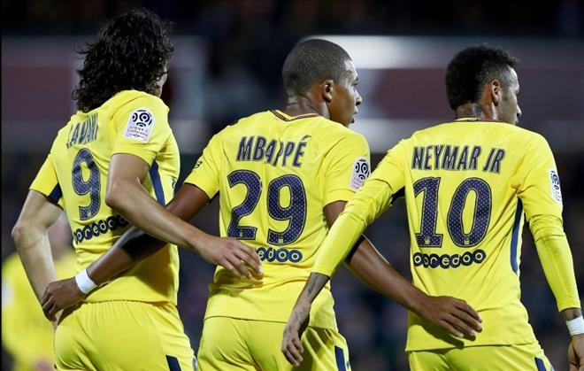 Cavani bị cướp số áo ảnh 3 Cavani bi cuop so ao anh 3