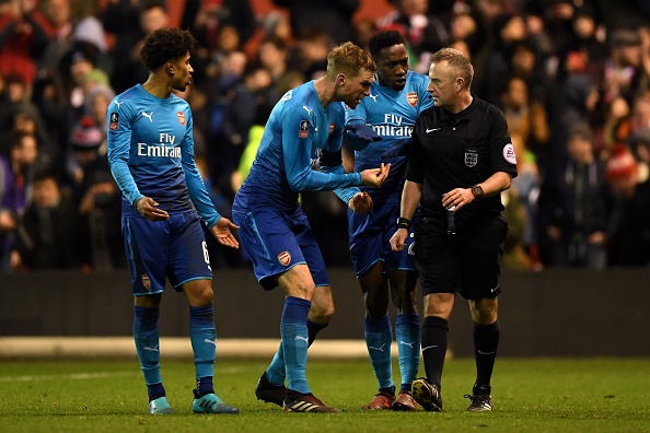 Arsenal tái lập thành tích tệ hại sa 21 năm ảnh 8 Arsenal tai lap thanh tich te hai sa 21 nam anh 8