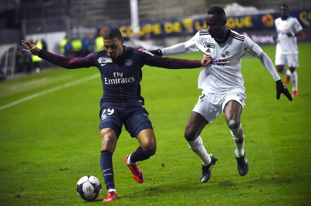 Neymar ghi ban dua PSG vao ban ket anh 1