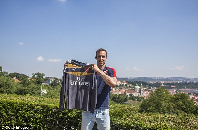 16 vụ làm ăn giữa các CLB top 5 giải Ngoại hạng ảnh 12 16 vu lam an giua cac CLB top 5 giai Ngoai hang anh 12