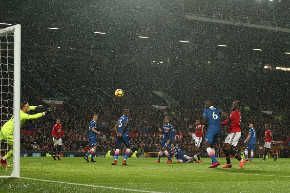 Man Utd vs Stoke City anh 4