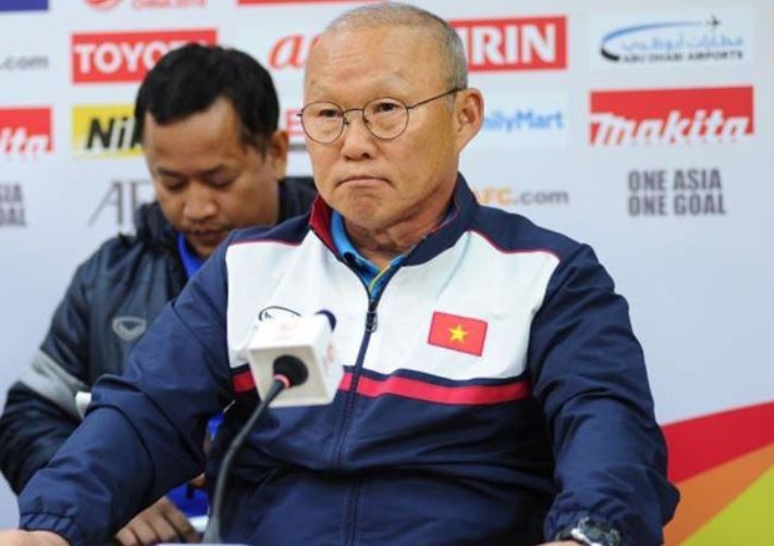 HLV Park Hang-seo cu chuyen gia nghien cuu Iraq hinh anh